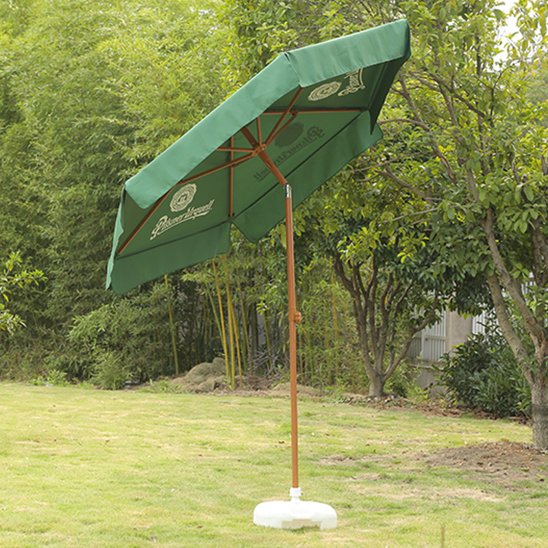 Pintapuutarha -sateenvarjo, kuten puinen viimeistely PBS1907